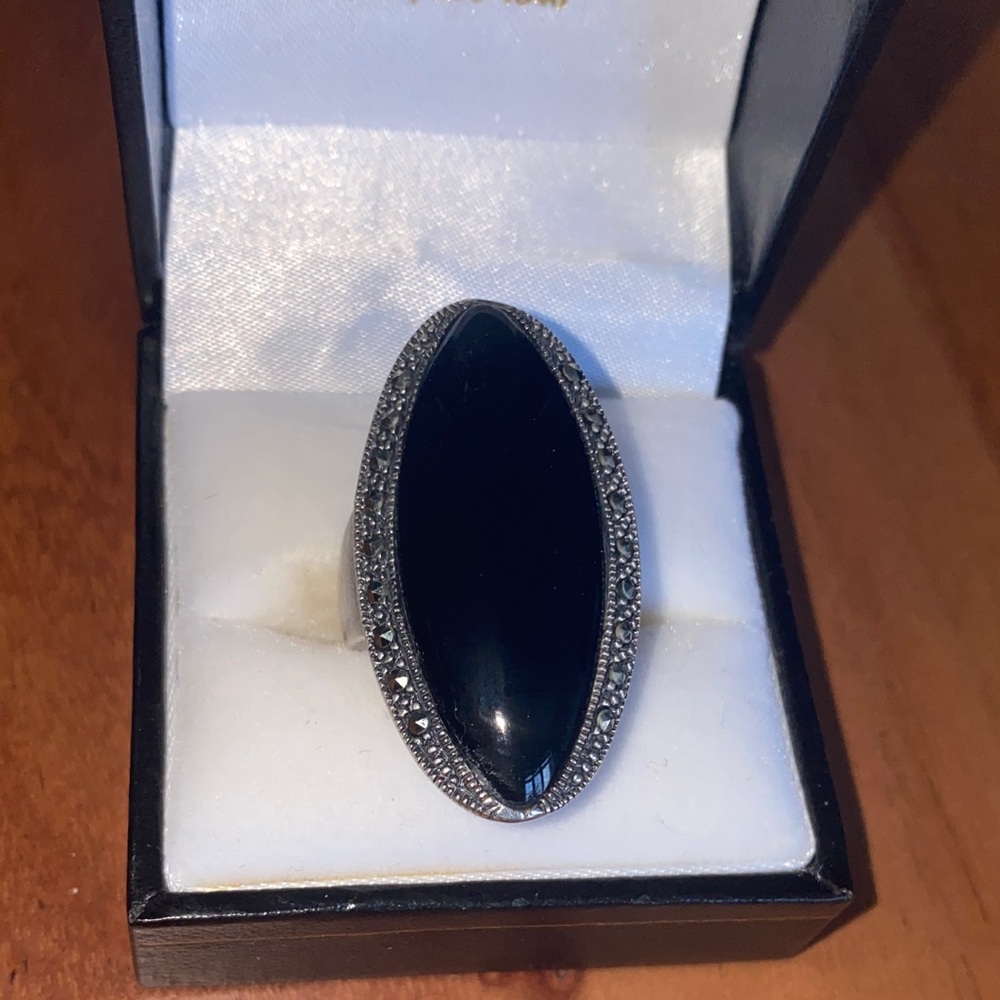 American Vintage 925 silver and Black Marquise Ring size 8